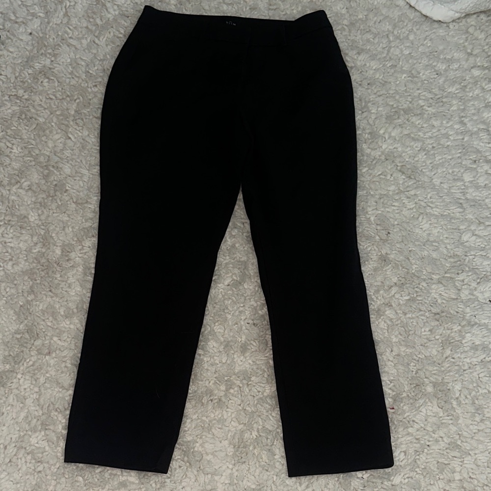 White House Black Market Black Capris
